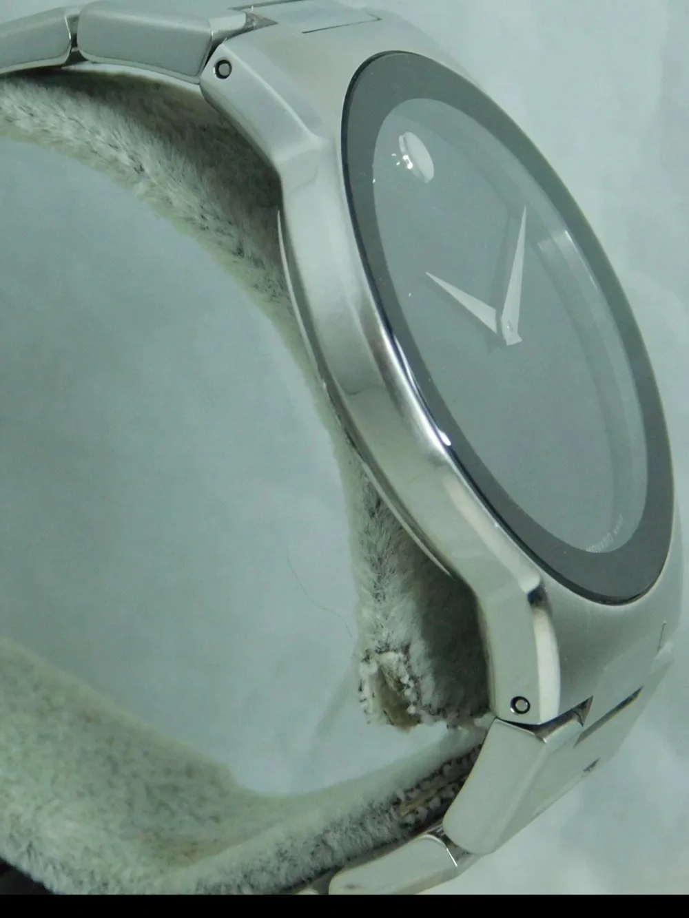 Movado Safiro Stainless Steel Black Dial 84G11885 Swiss Quartz Mens Watch 38m